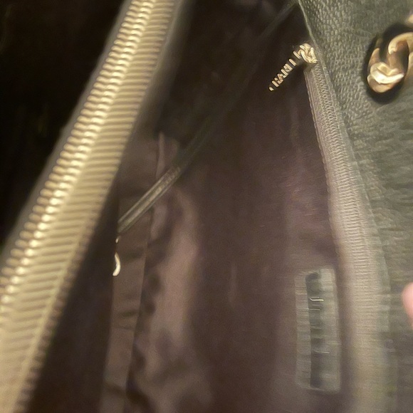 Chanel tote - Picture 14 of 15